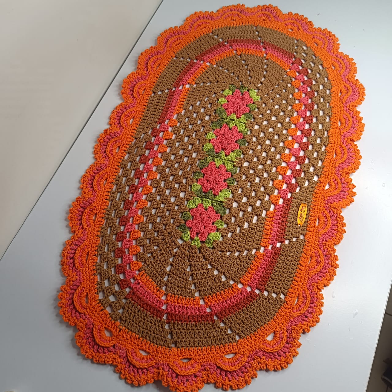Tapete Luxo de Crochê – Tons de Laranja e Melancia - Image 3
